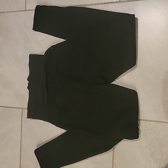 Maternity Jeans. Skinny. Distressed Sandpaper Brand. Size Small. Black. - Picture 4 of 6